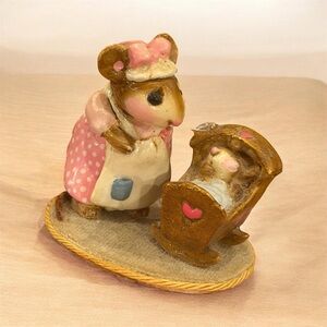 Miniature Vintage Mom and Baby Mouse Figurine